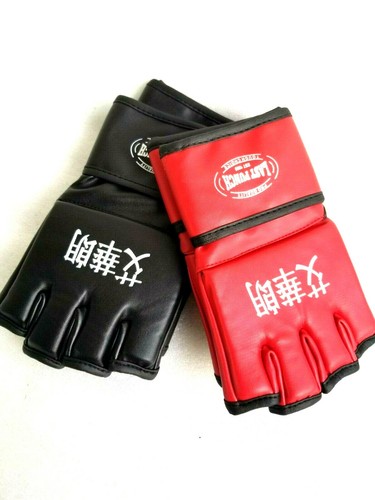 Black red grappling - black, or